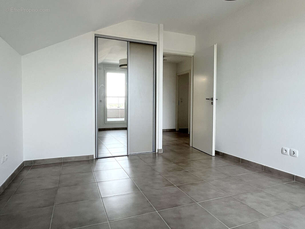 Appartement à VILLE-LA-GRAND