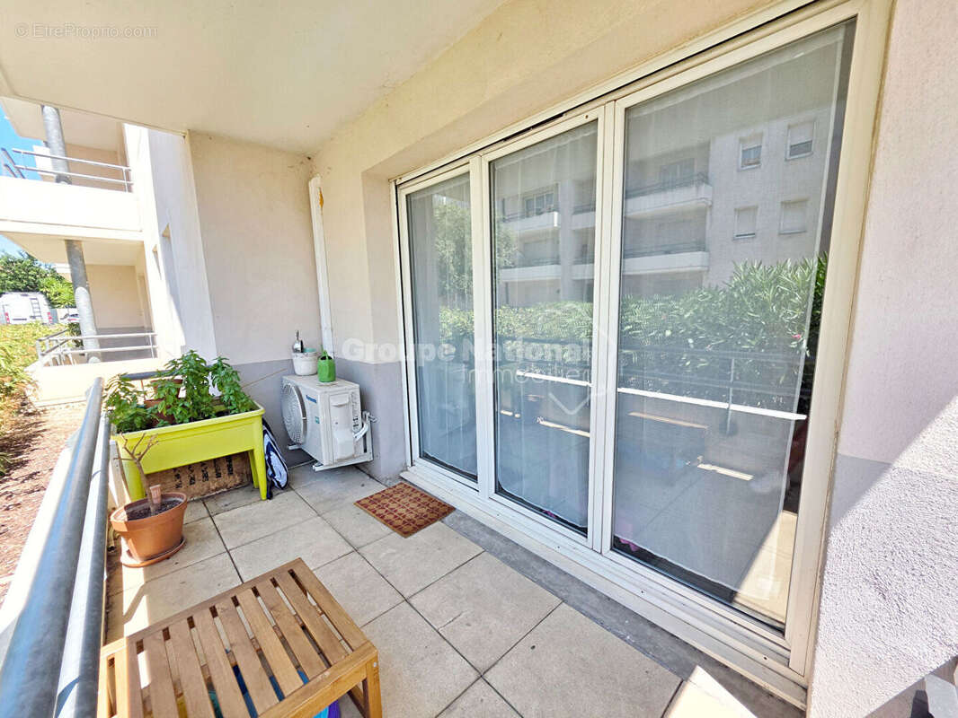 À VENDRE  Superbe T3 de 61 m² avec terrasse et 2 parkings à Miramas (13140) - photo 5
