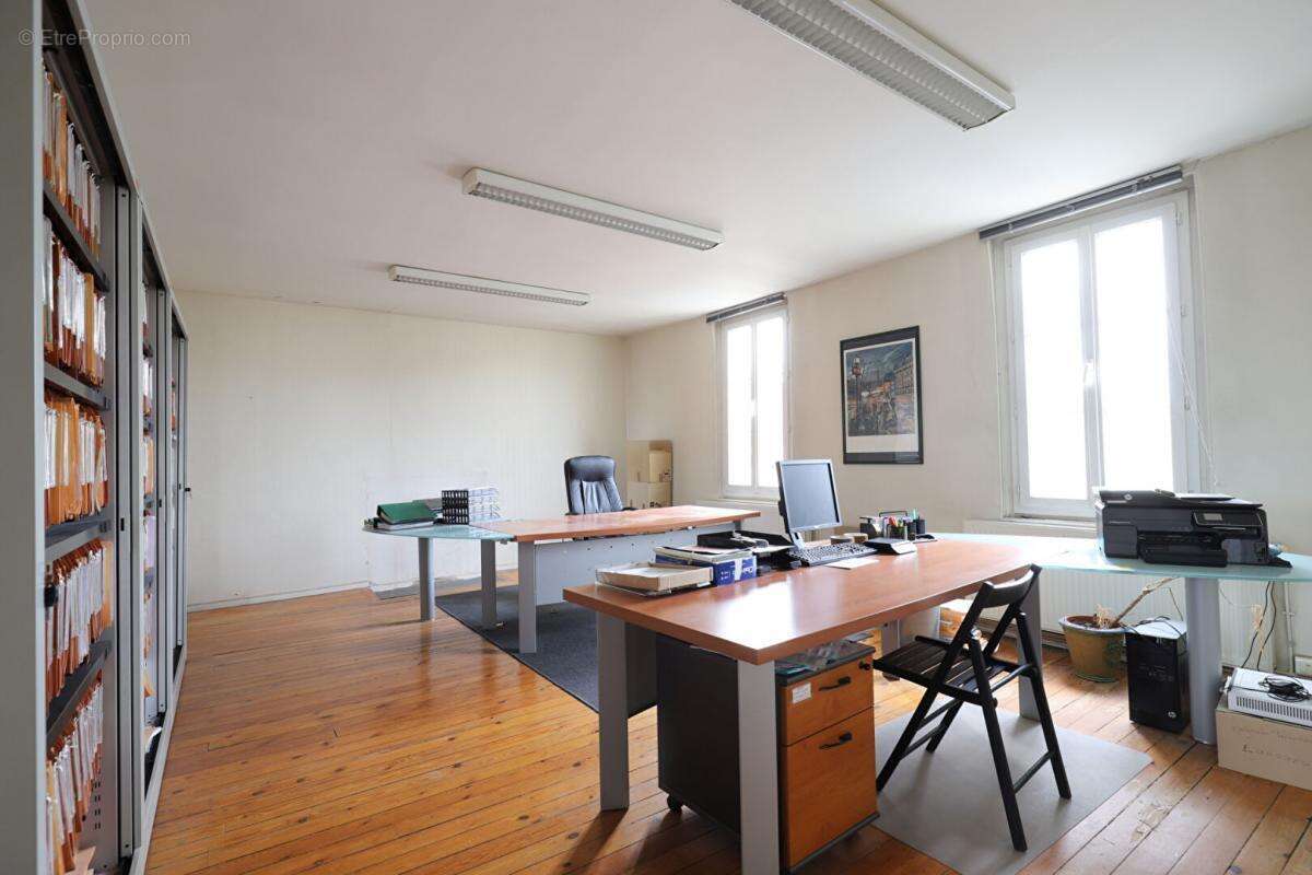 Appartement à LES MUREAUX