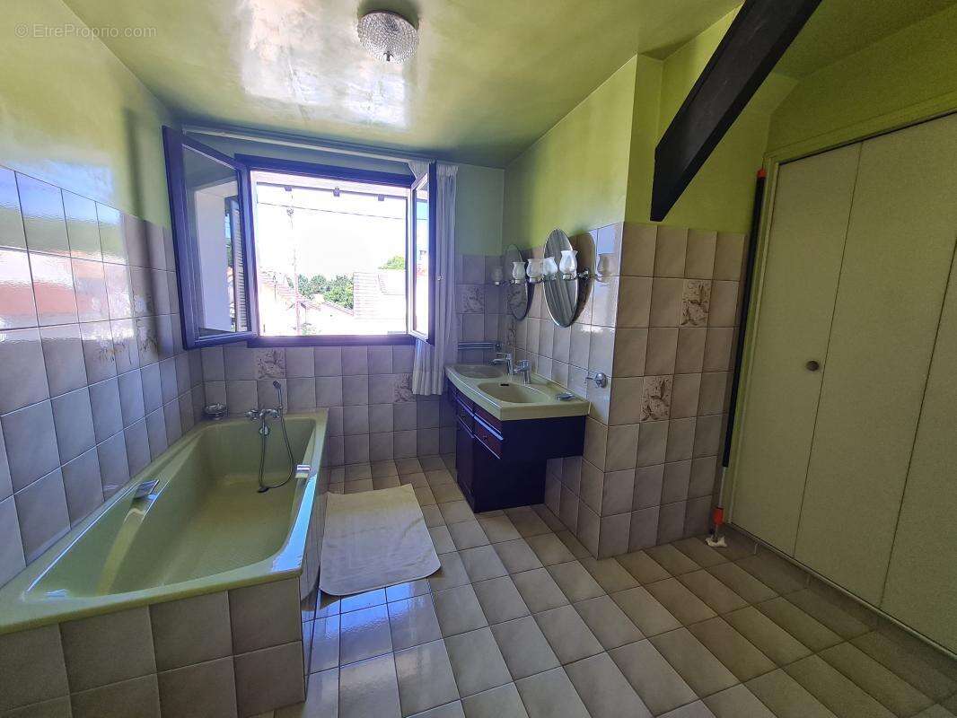 Maison à ATHIS-MONS