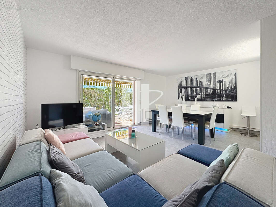 Appartement à SAINT-RAPHAEL