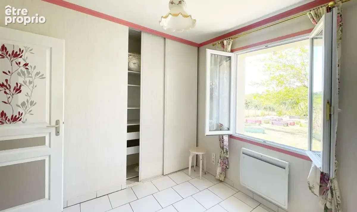 Maison 5 pièces 93 m² à vendre à Saint-Laurent-De-La-Pree (17450) - photo 7