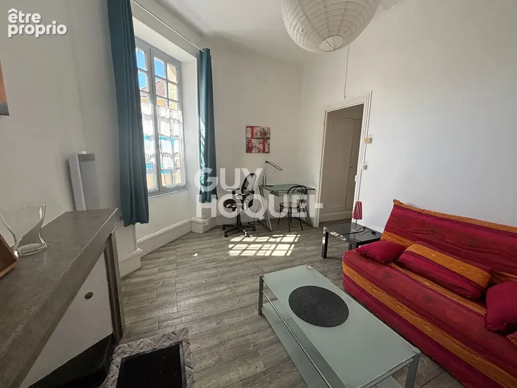 Appartement T1 à vendre au centre-ville d'Aubenas - photo 4