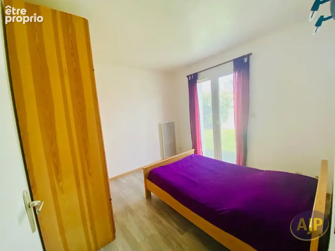 Maison T5 de 2001 sur 1300m2 de terrain clos ! - photo 16
