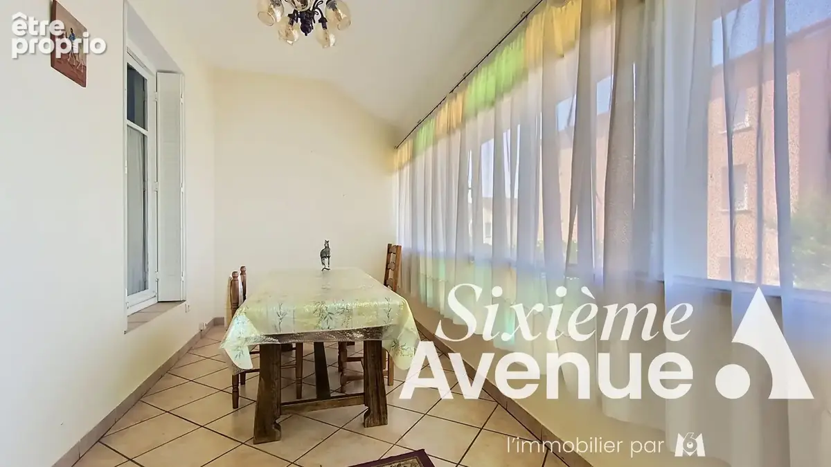 Maison avec appartements et ateliers Venissieux 13 pièce(s) 435m² m2 - photo 7