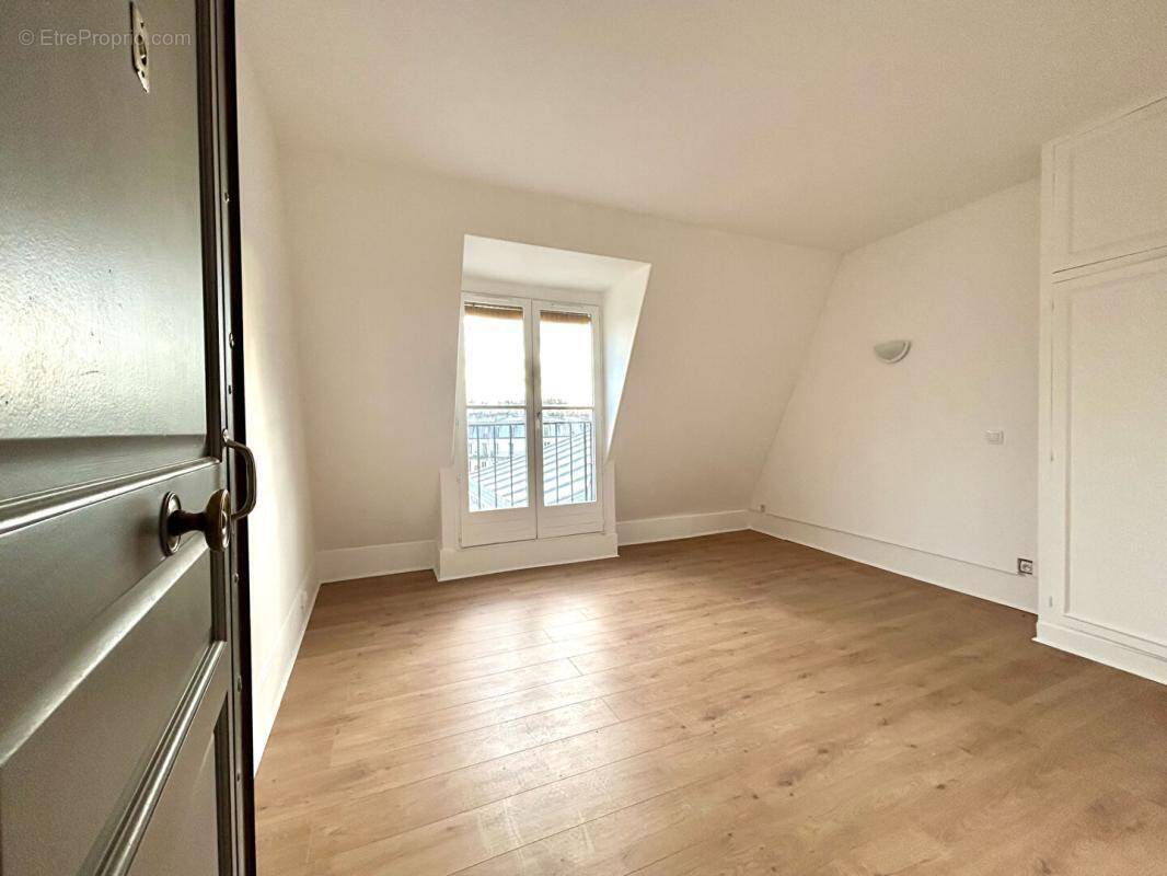 Appartement à PARIS-5E