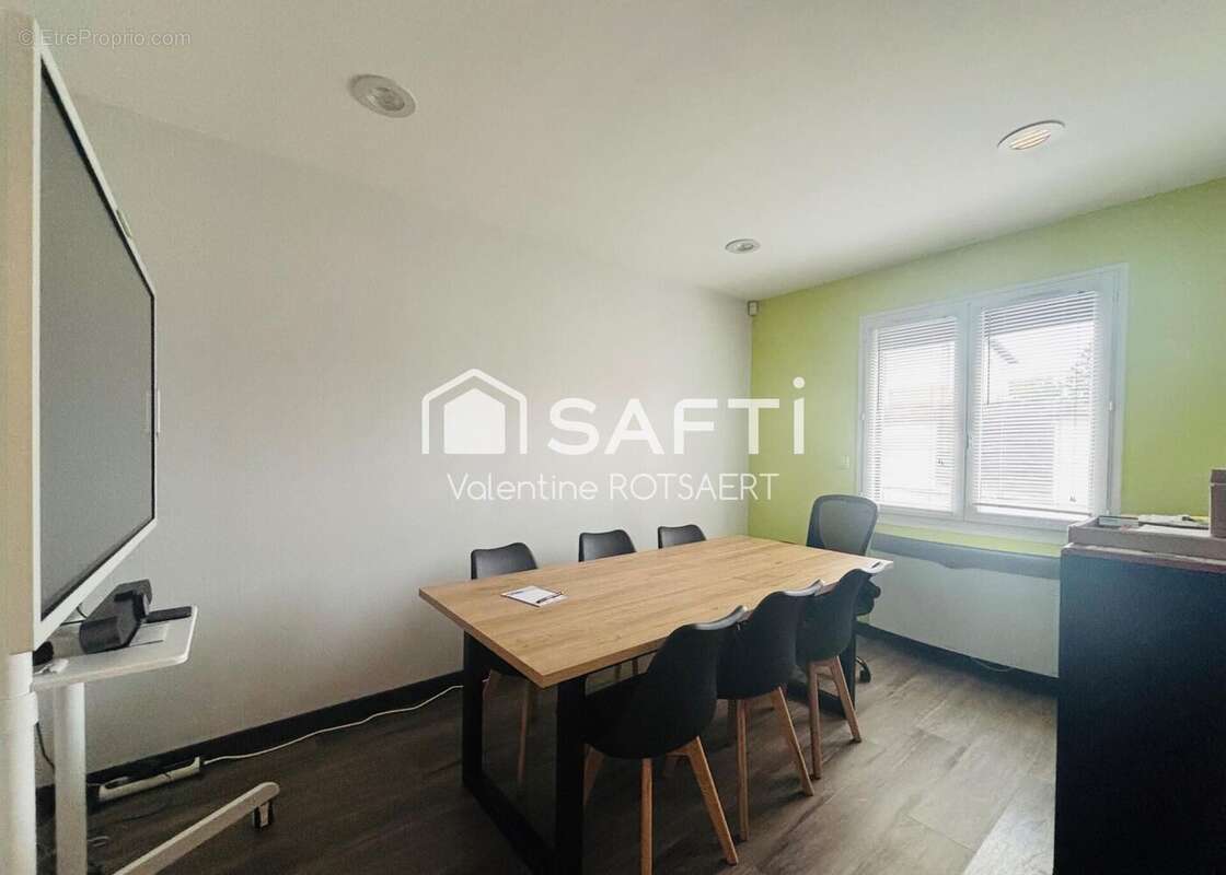 Photo 2 - Commerce à THOUROTTE