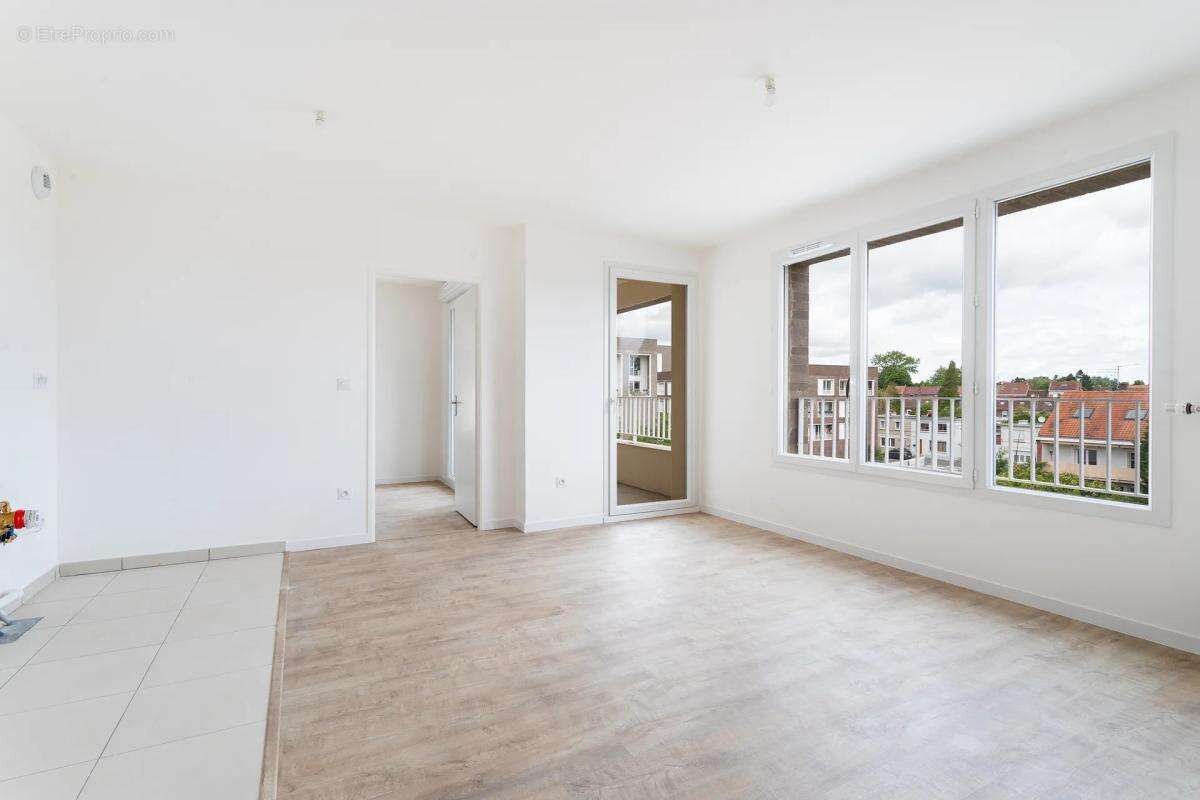 Apt T2 récent 46m² loggia, parking, faibles charges Lille Lomme - photo 3