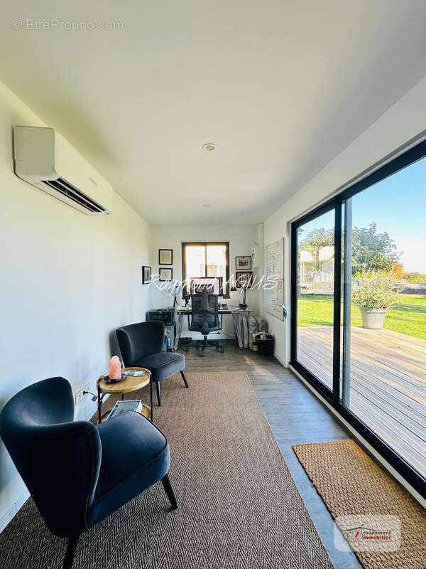 Maison à SAINT-EMILION