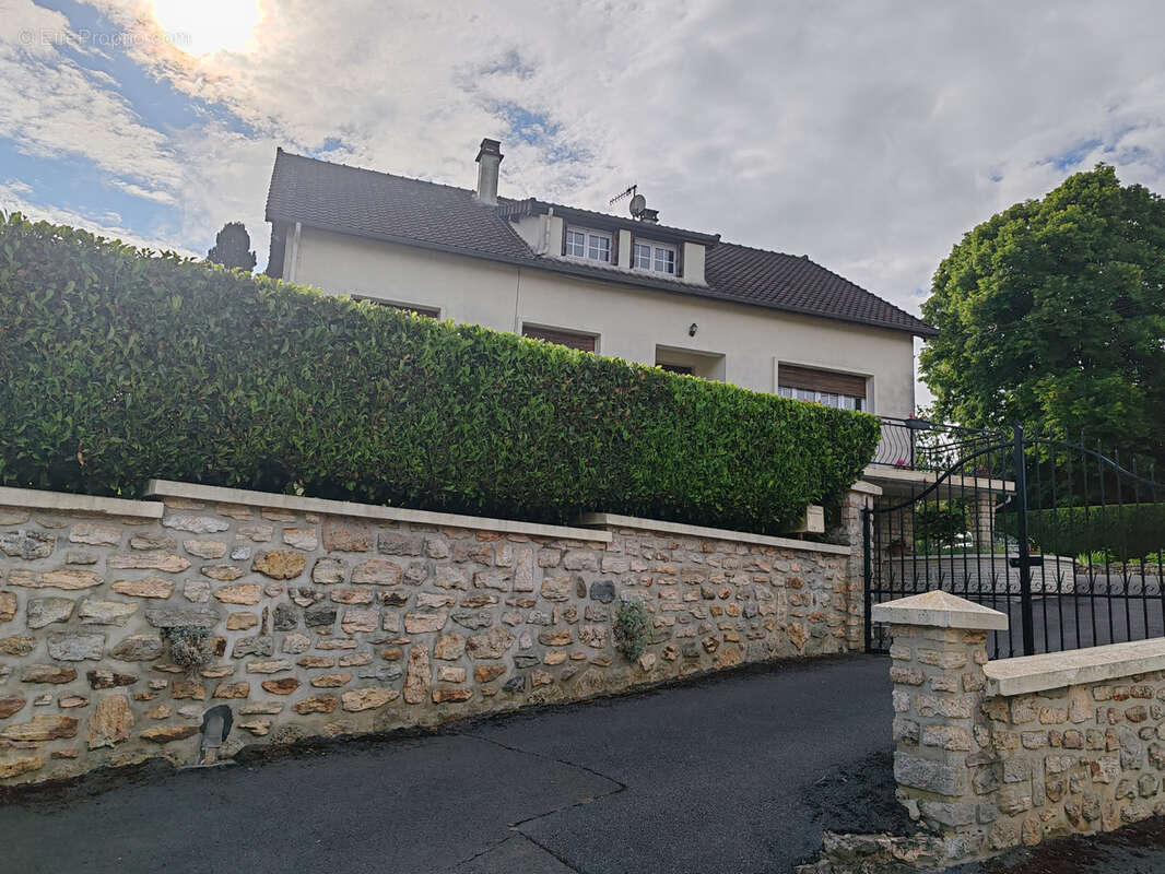 Maison à VILLERS-COTTERETS