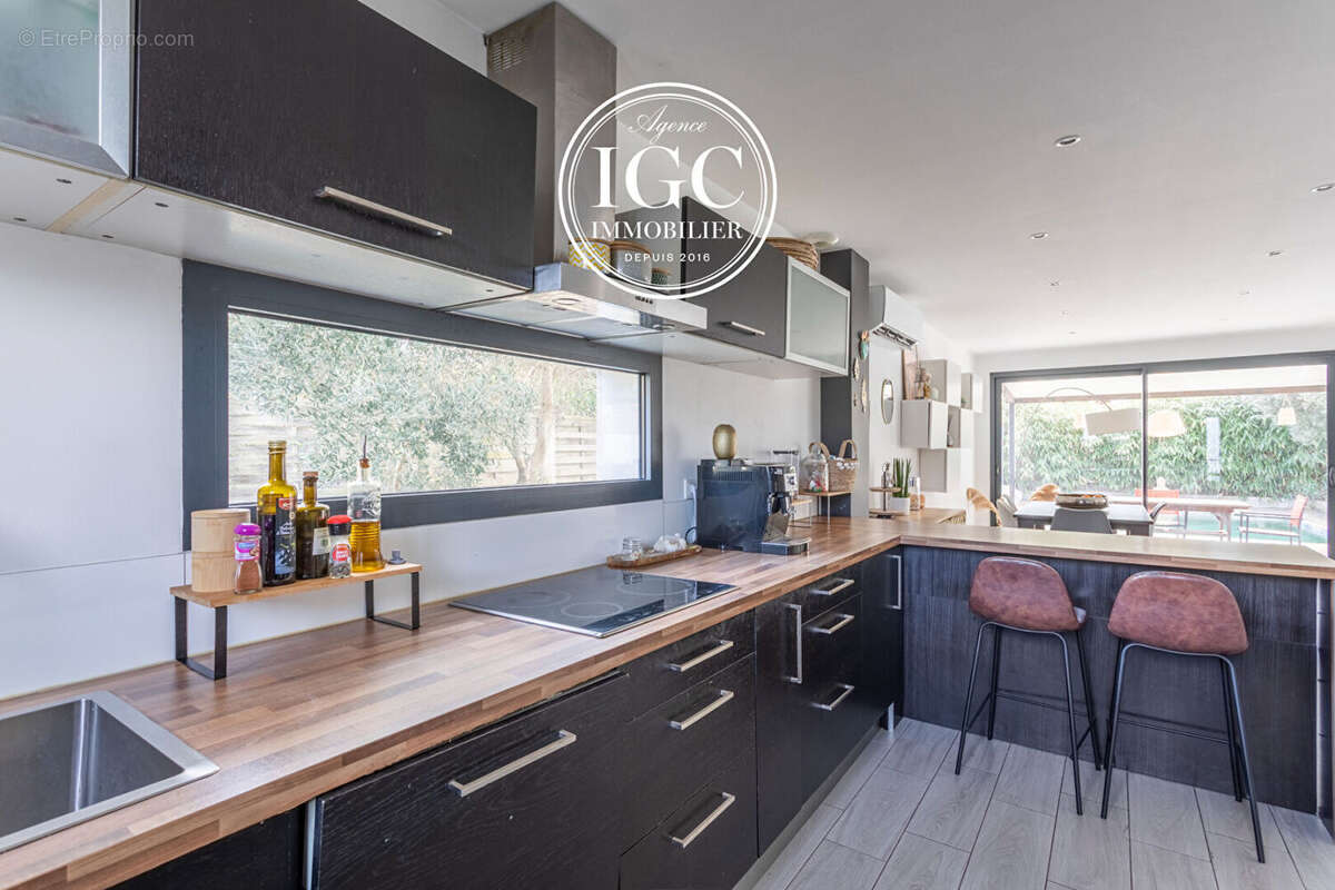 Maison à ENSUES-LA-REDONNE