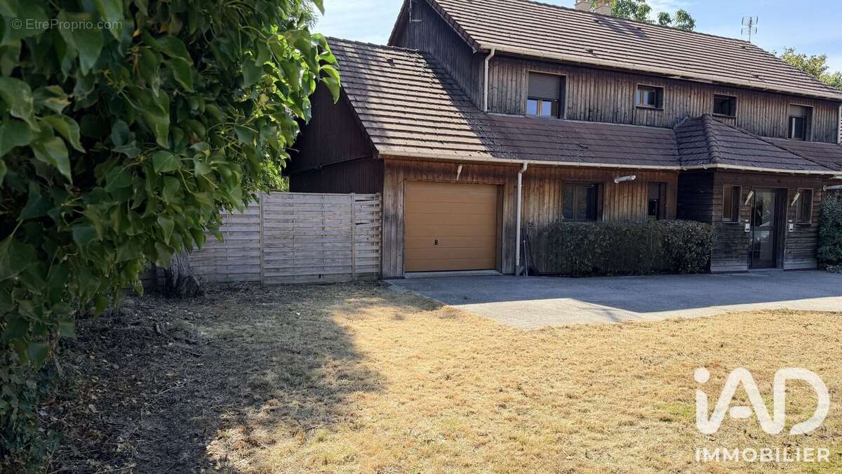 Maison 98 m² à Sivry-Courtry  - photo 2