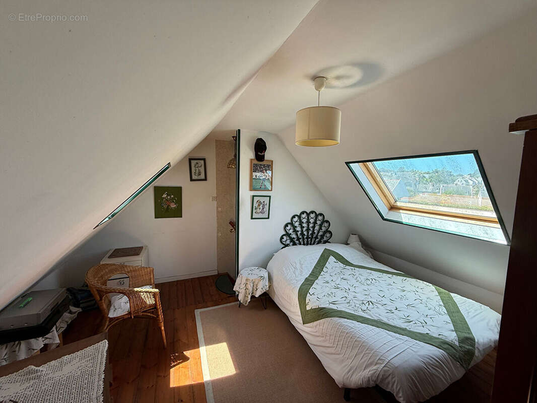 A vendre. Maison de village à Locquenole - photo 10