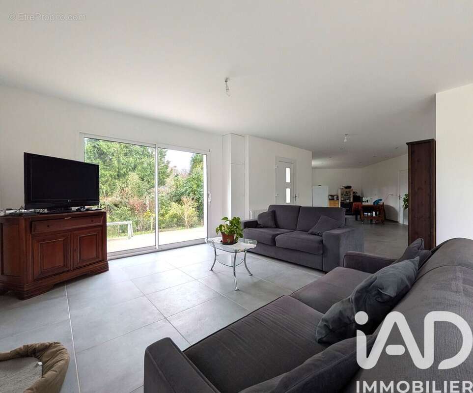 Photo 4 - Maison à HOUDAN