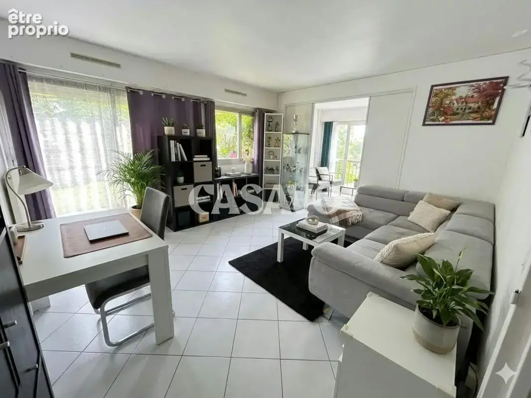 Appartement à CLICHY-SOUS-BOIS