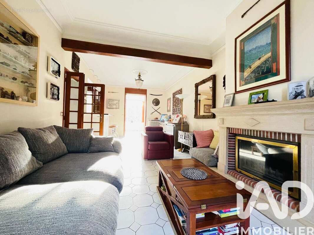 Photo 3 - Maison à SAINT-MAUR-DES-FOSSES