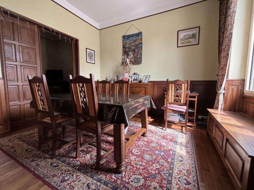 Maison à BOUSSAC