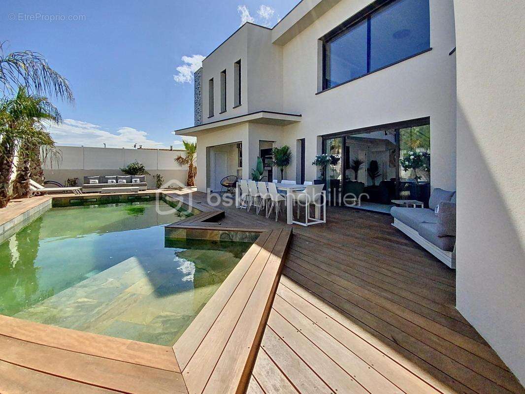 Villa contemporaine - grau d agde - piscine chauffee  et garage - - photo 14