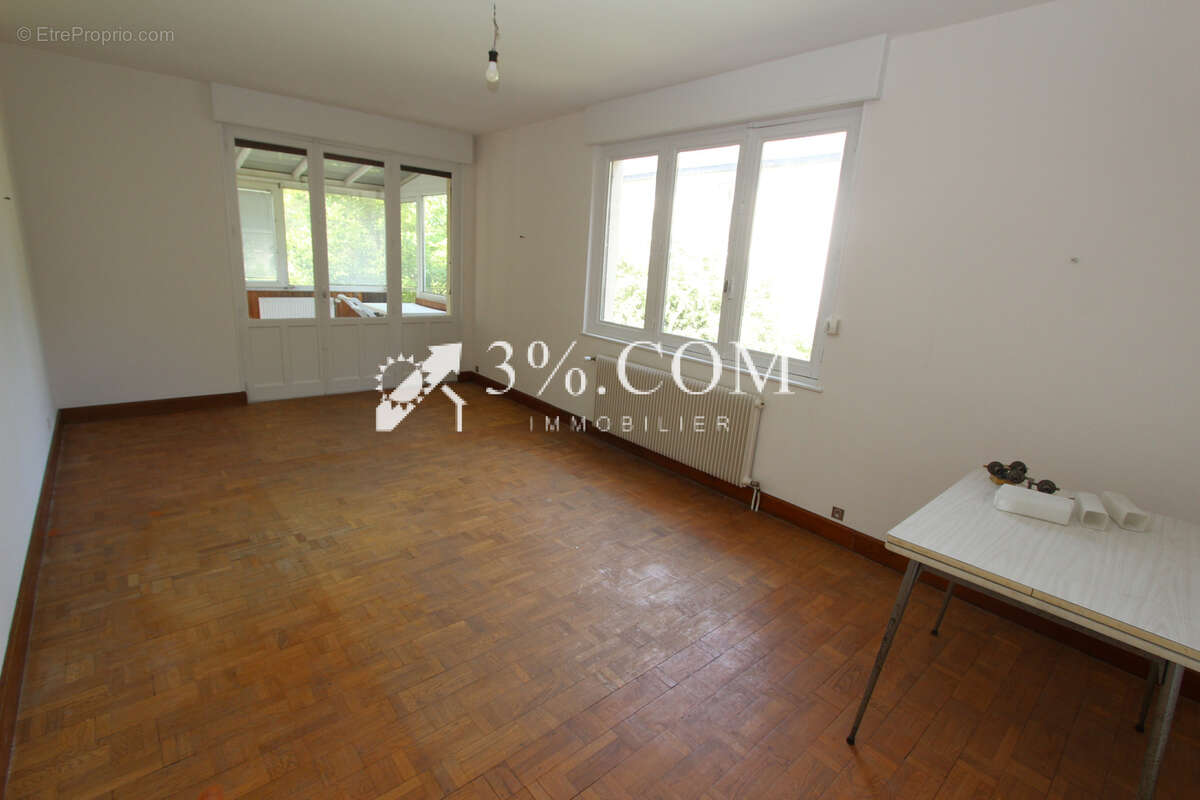Maison 5 pièces 156 m2 - 3 chambres - Jardin - Sous-sol complet - photo 7