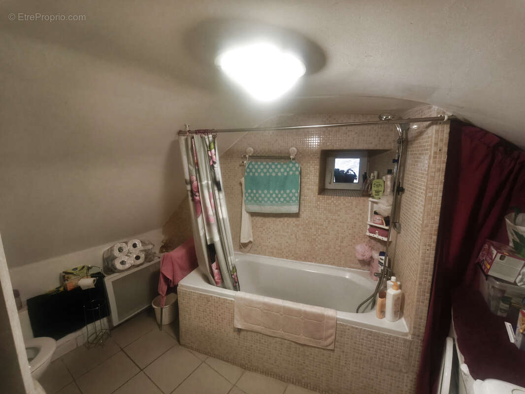 Maison à SAINTE-CECILE-D&#039;ANDORGE