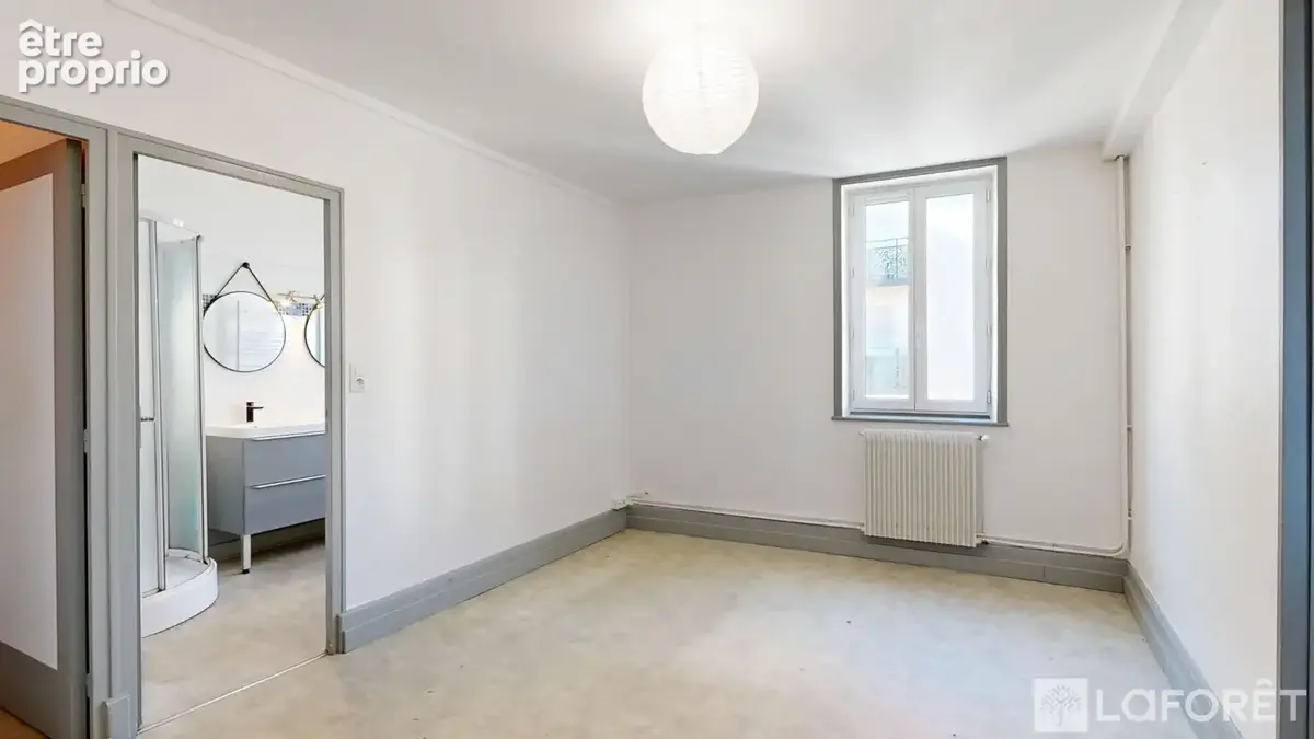 Appartement T2 bis centre ville MOULINS - photo 6