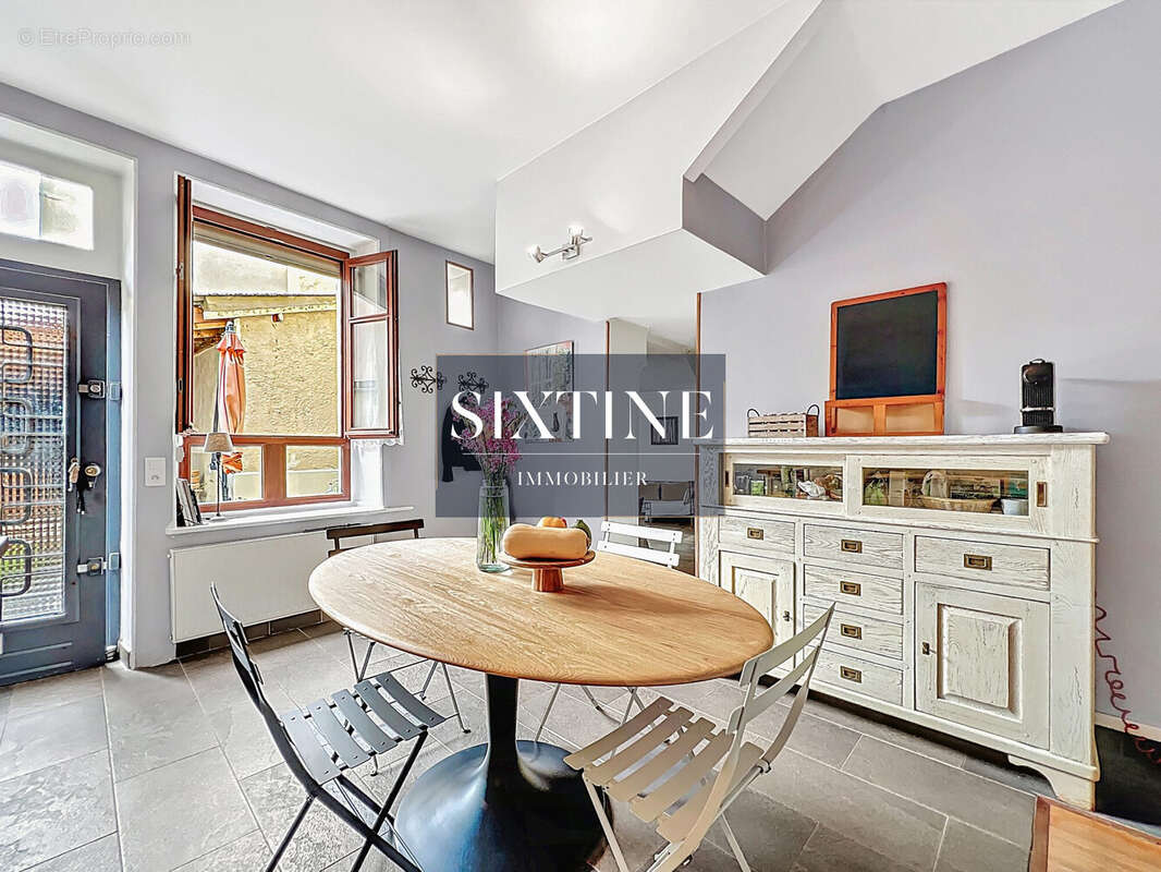 Maison à CALUIRE-ET-CUIRE