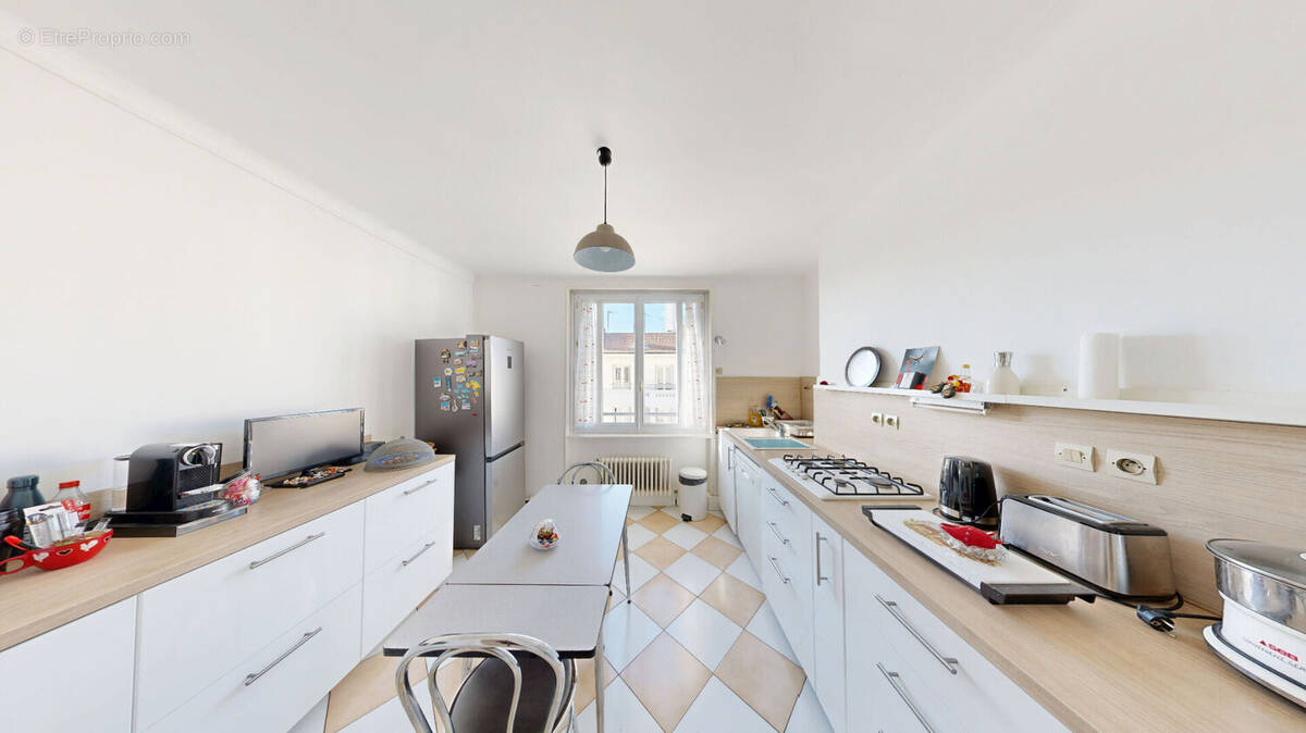 Appartement à LYON-7E