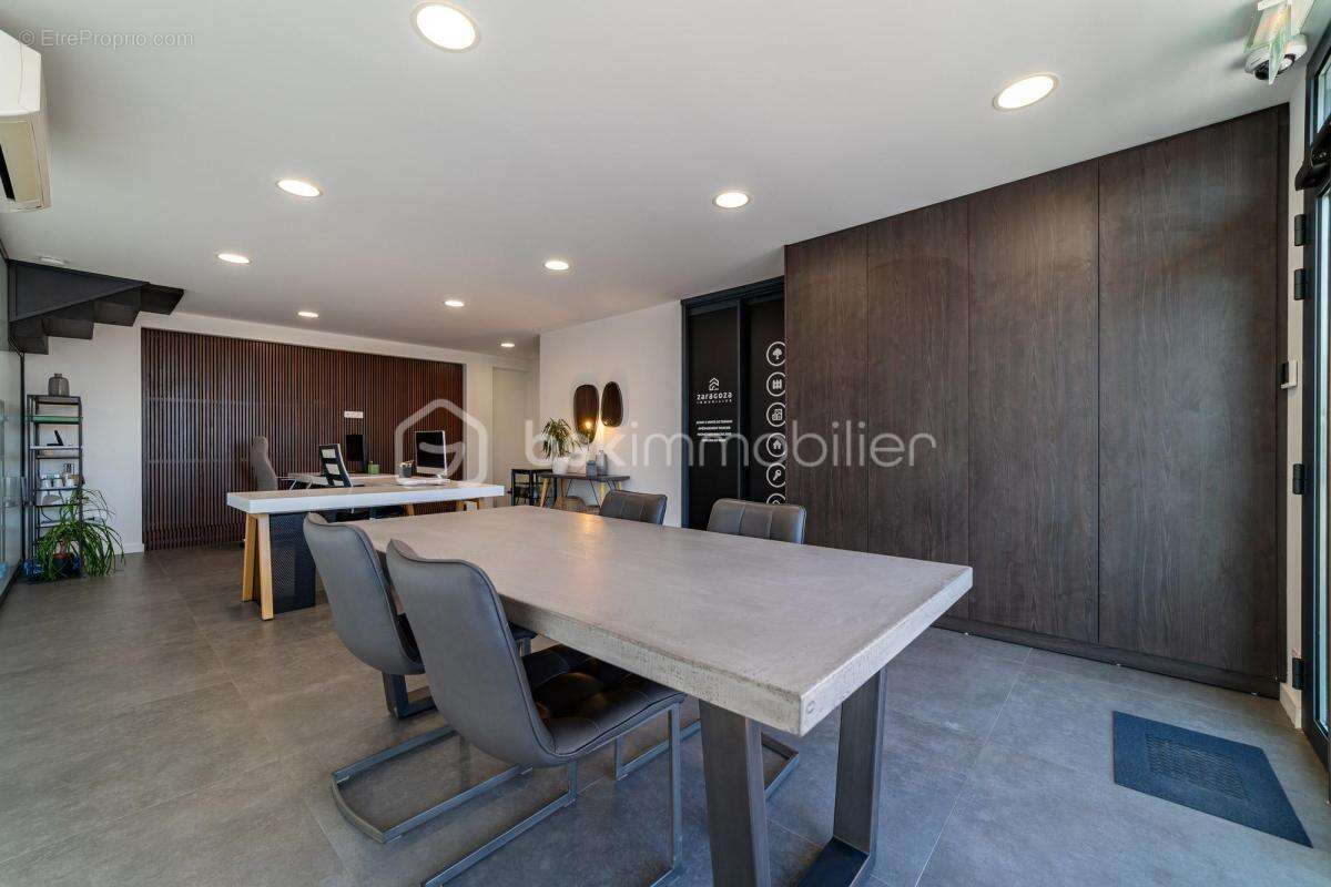 Commerce à FRONTIGNAN