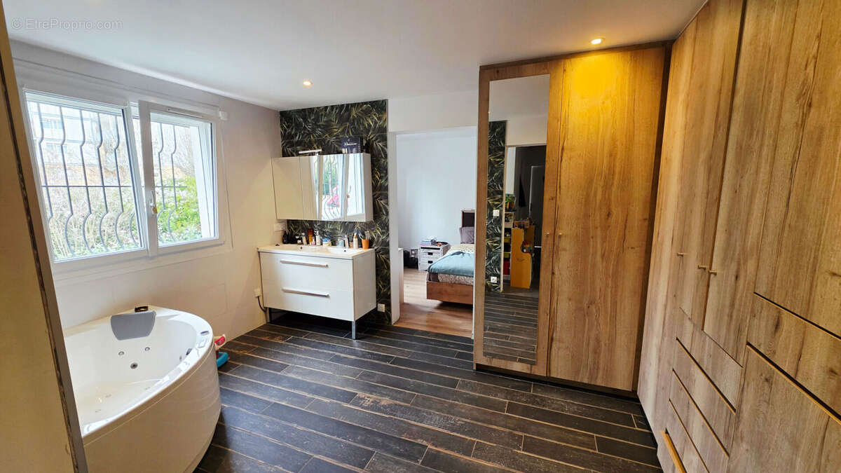 Appartement à BELLEGARDE-SUR-VALSERINE