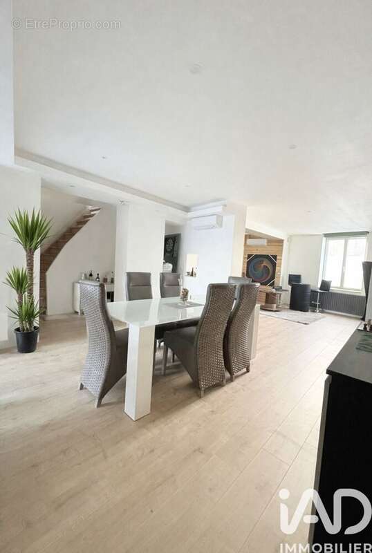 Photo 2 - Maison à RAISMES