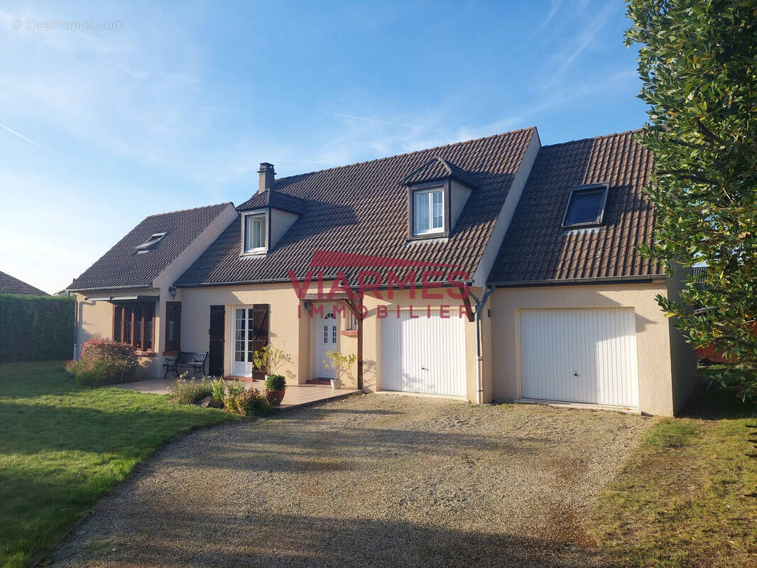 Maison à VIARMES