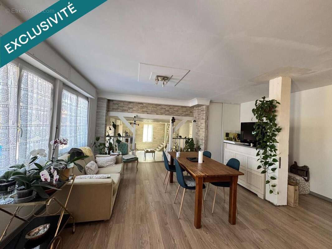 Maison 400 m² à Fauguerolles  - photo 4