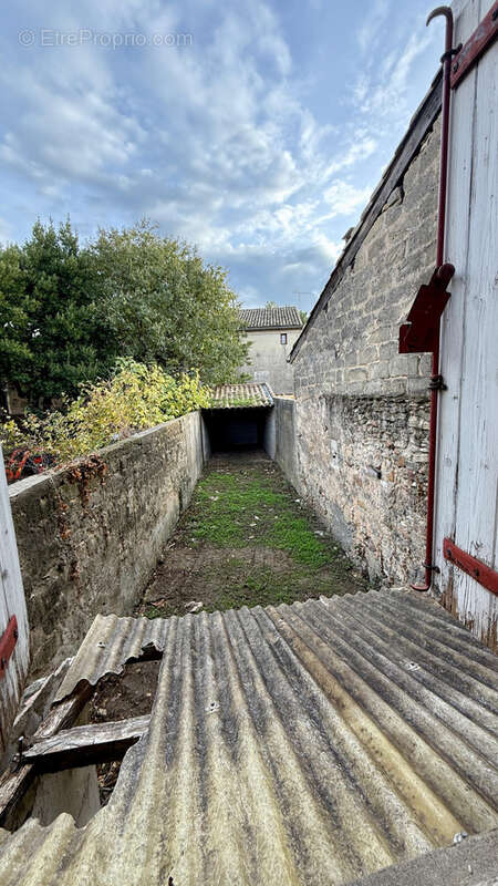 Maison à SAINT-QUENTIN-LA-POTERIE
