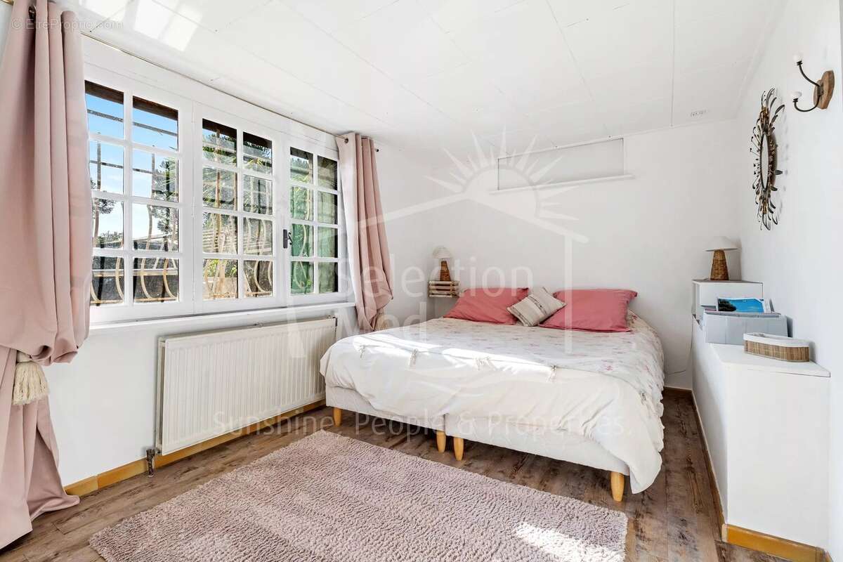 Maison à TOURRETTES-SUR-LOUP