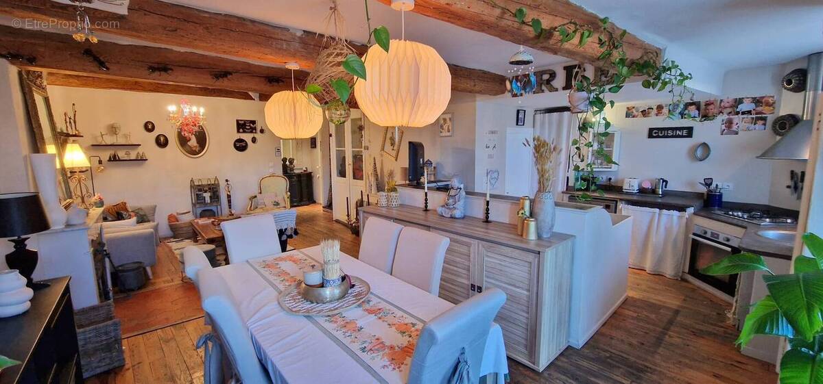 Autre à ROQUEBRUNE-SUR-ARGENS