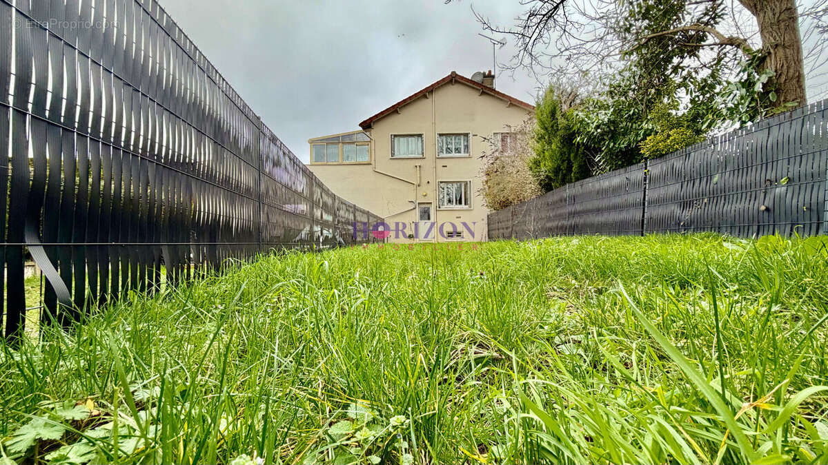 Maison à BELLOY-EN-FRANCE