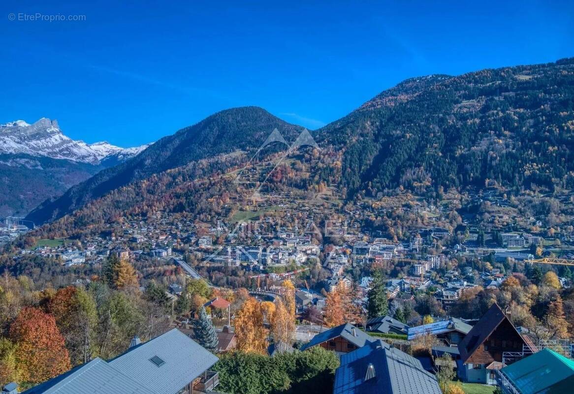 Terrain à SAINT-GERVAIS-LES-BAINS