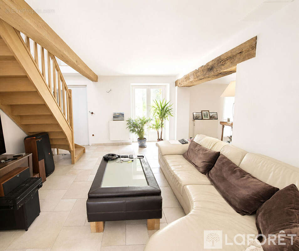 Maison à MACHAULT