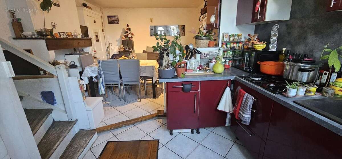 Maison à SAINT-DENIS-EN-BUGEY