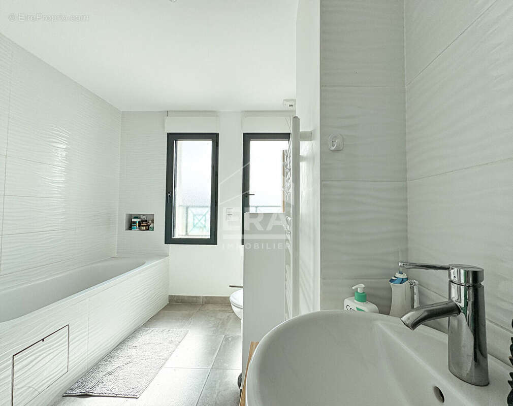 Maison à SARTROUVILLE