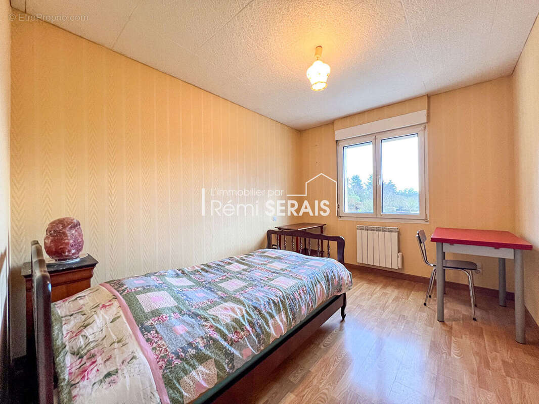 Maison à CONDE-SUR-NOIREAU