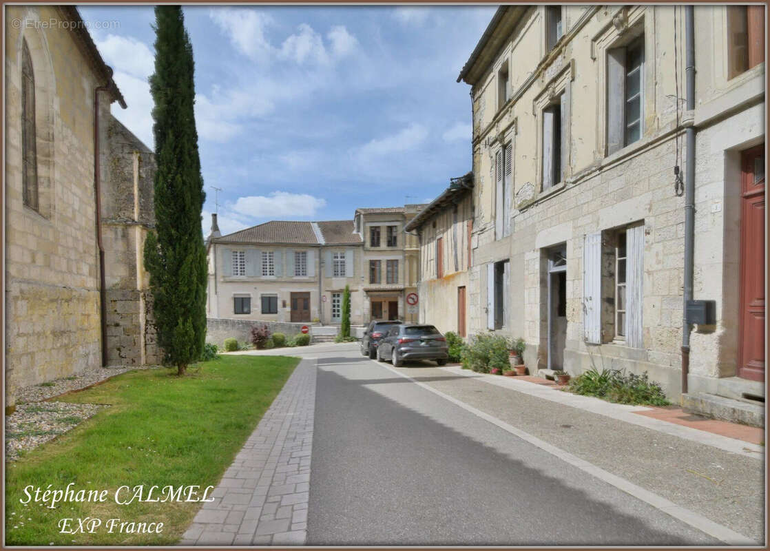 Maison à LAUZUN