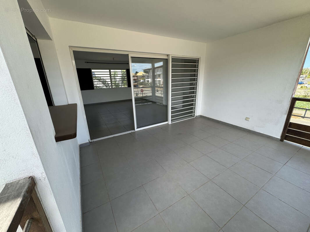 Appartement type T2 secteur Montabo - photo 7