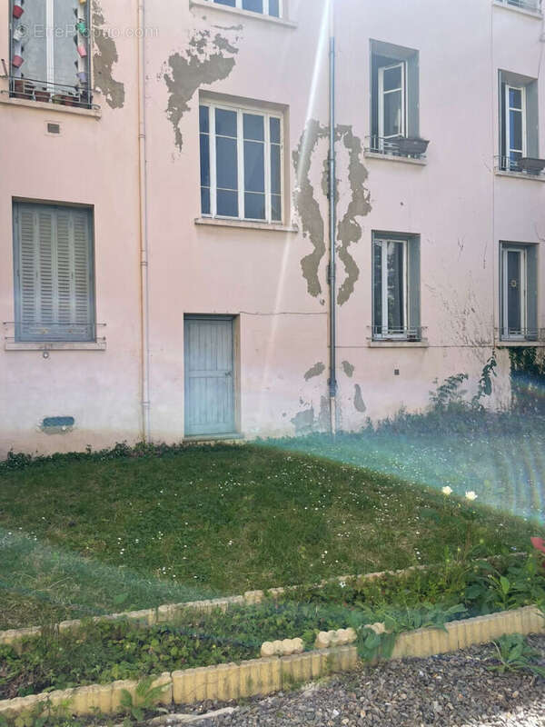 Appartement à LYON-8E