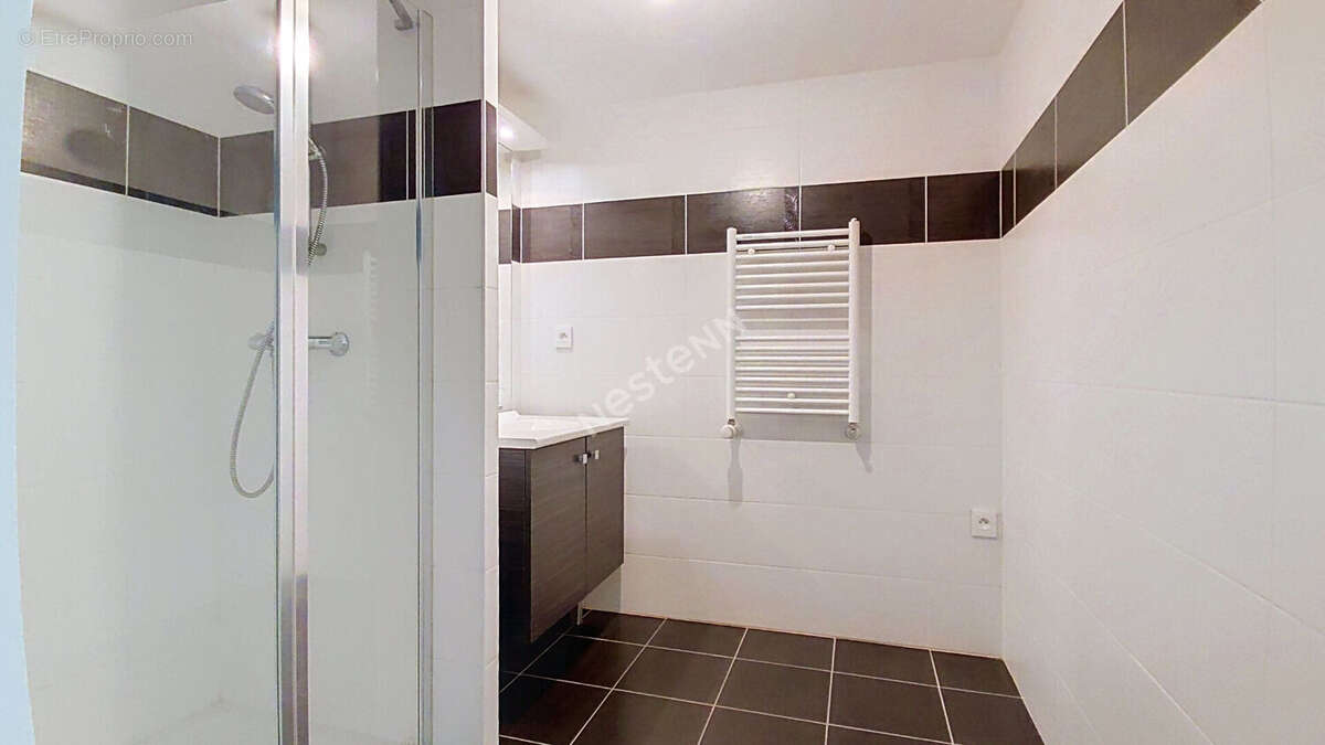 NANTES - PROCÉ / Appartement 2 pièces 43m² avec balcon et place de stationnement - photo 9