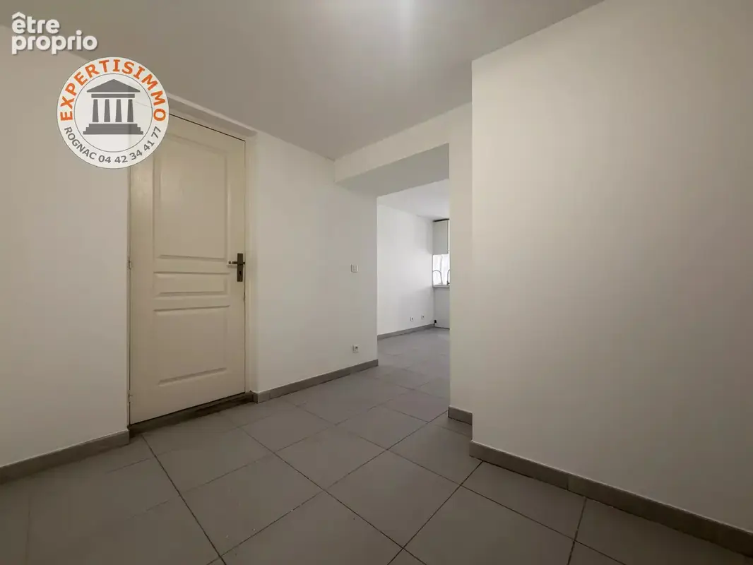 Berre – studio 25 m² avec espace nuit – dpe c - photo 4
