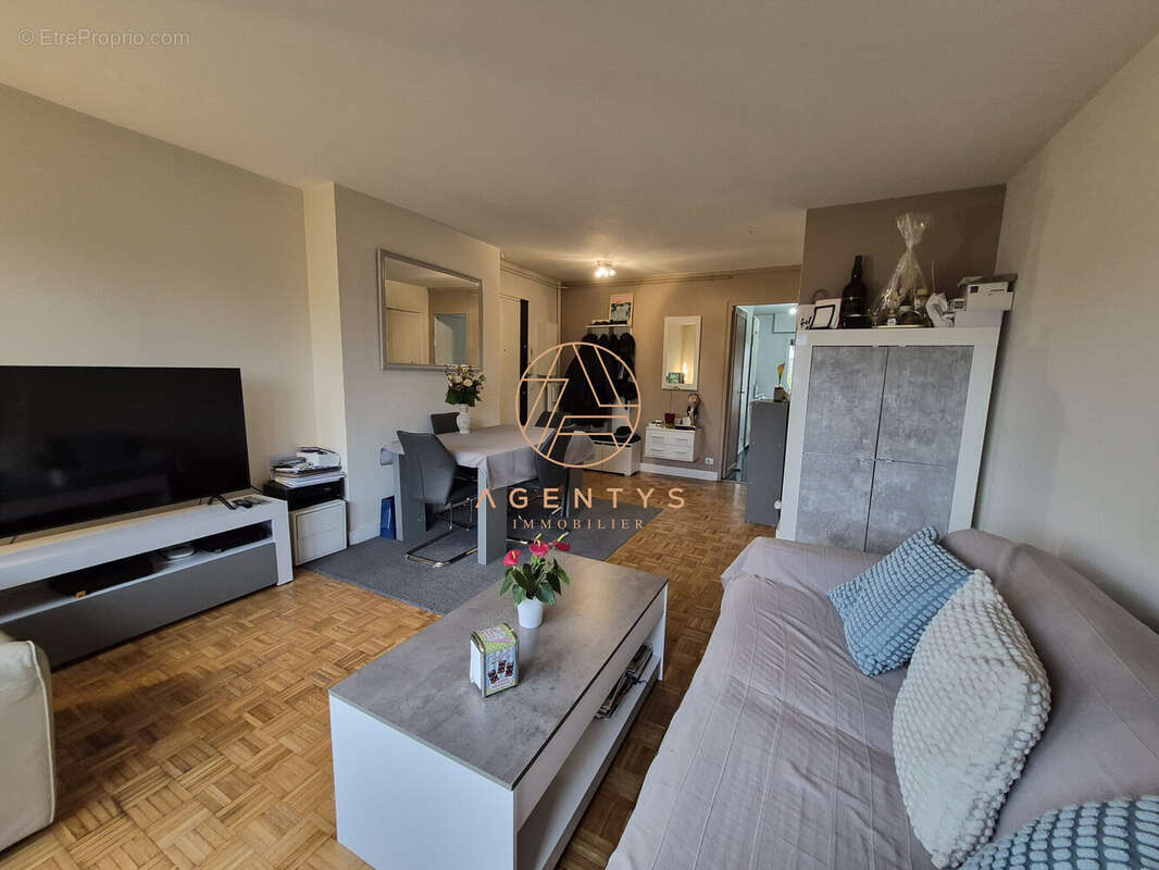 Appartement à LE PERREUX-SUR-MARNE