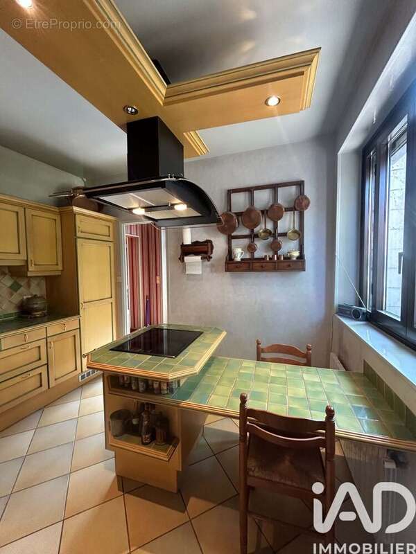 Photo 3 - Maison à MEHUN-SUR-YEVRE
