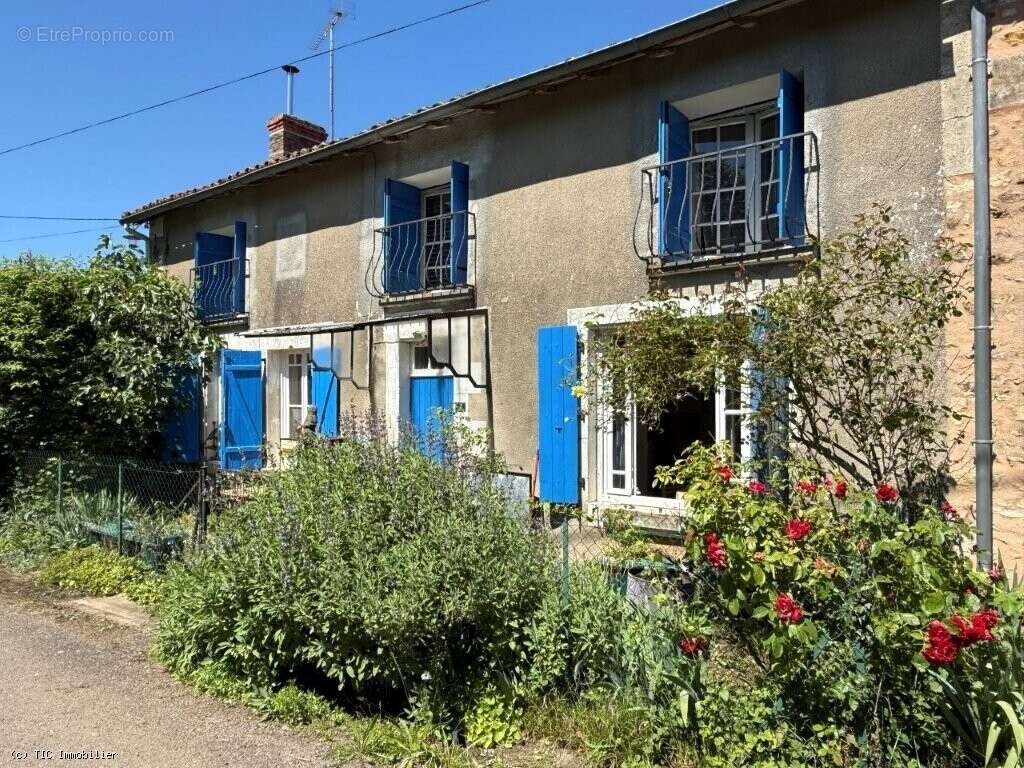 Maison à CHAMPAGNE-MOUTON