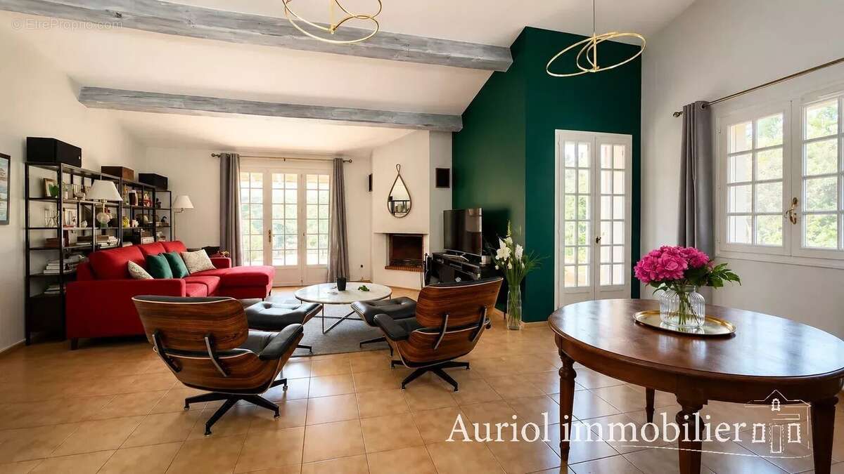 AURIOL - Villa T5 de 145 m² sur 1000 m² de terrain plat - photo 2